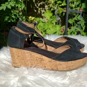 Toms  Black Ankle Strap wedge cork 8